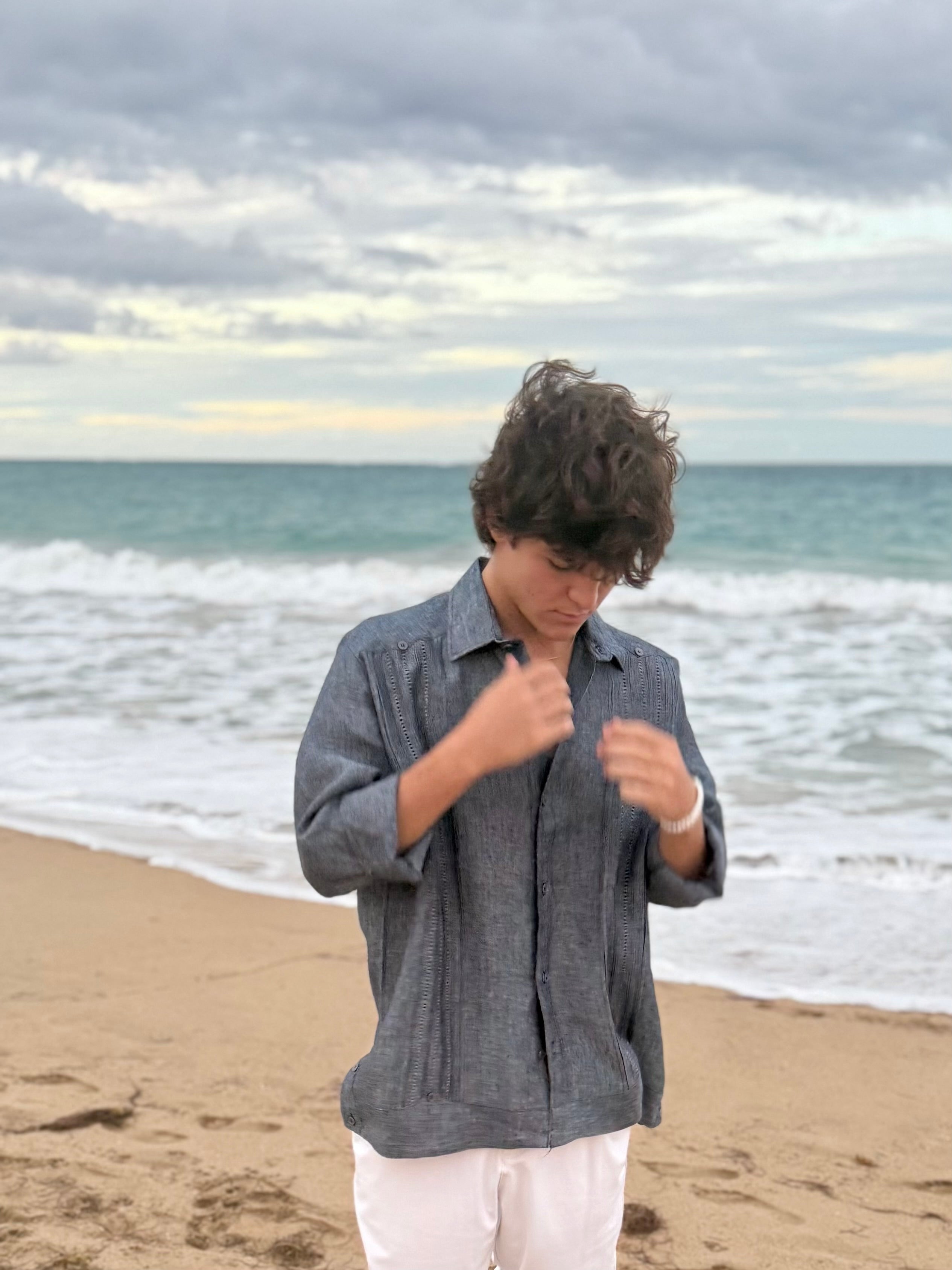 Ramón Long Sleeve Guayabera