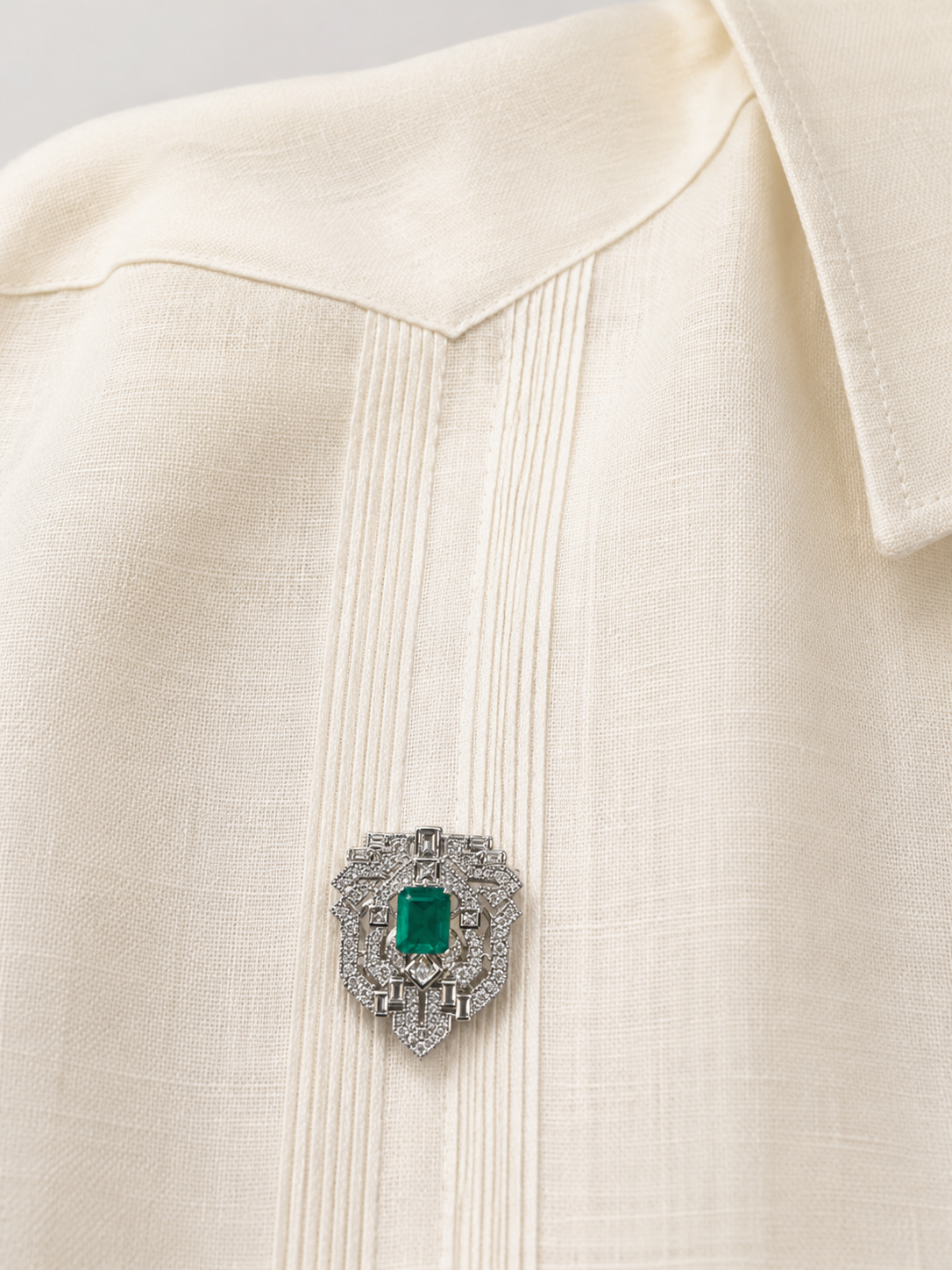 Royal Emerald Pin