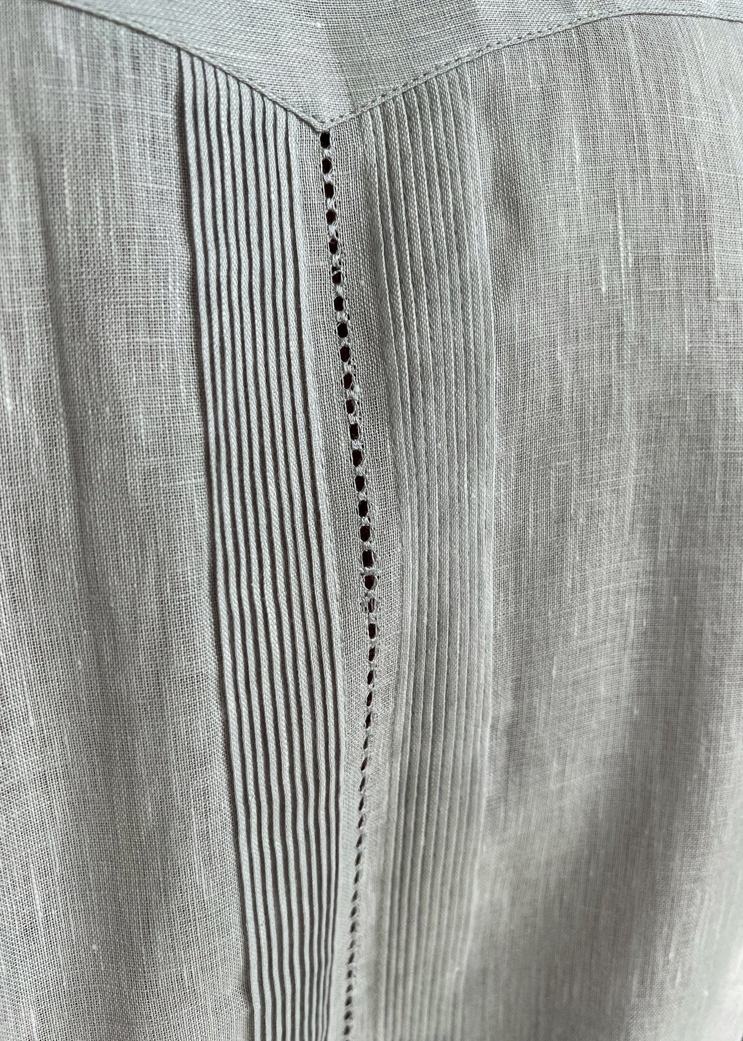 Blok Light Grey Long Sleeve Guayabera Shirt