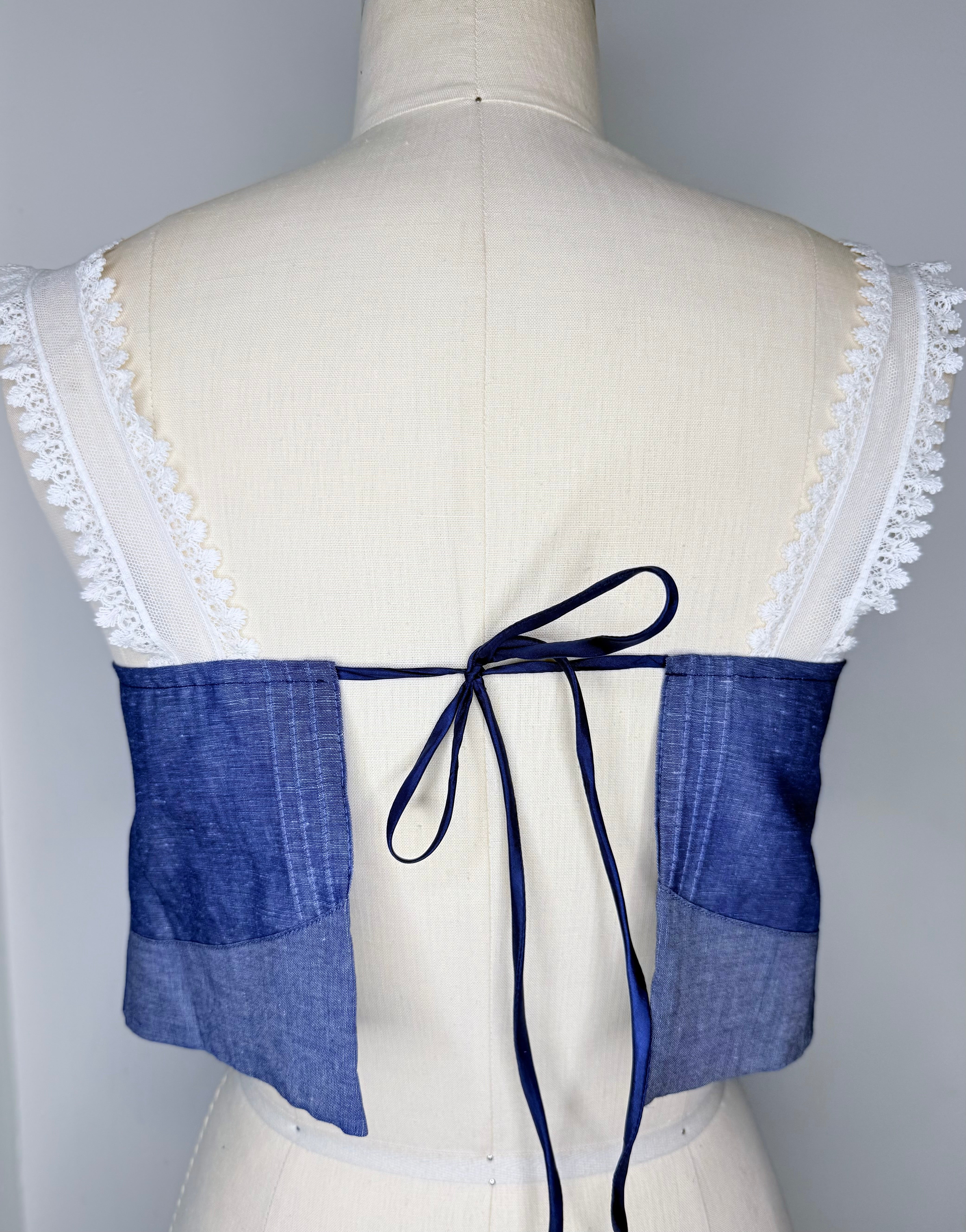 La Perla Guayabera Mini