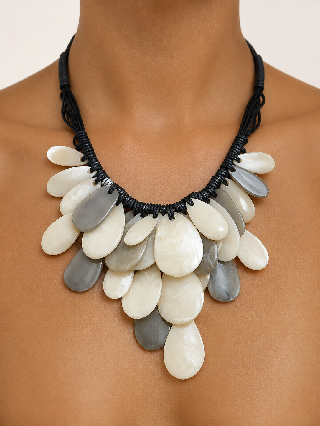 Alondra Necklace
